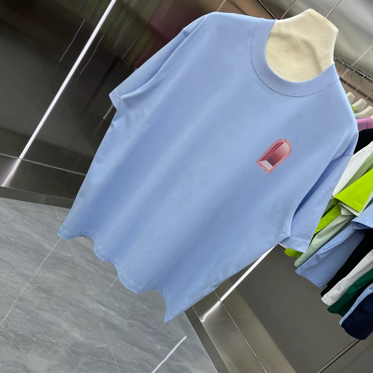 New Arrival Casablanca Casablanca Classic Series printed short-sleeved T-shirt for celebrities. It is made of Xinjiang long-staple cotton ~ grams. The color of the fabric is custom-dyed and will not shrink or fade. It feels comfortable and has a strong texture. A must-have for fashionable men and women, the Classic drop-shoulder wide version is available exclusively in In Stock! Color: White Black Blue Royal Blue Green (5 colors) Size: S M L XL XXL